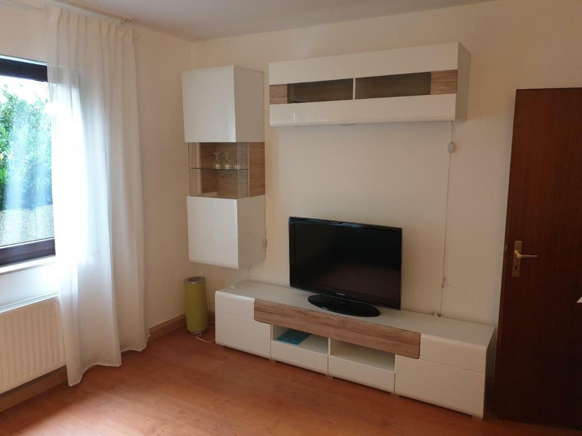 Andinas Ferienwohnung In Ruhiger Lage Direkt Am Wald ヴィルンスドルフ エクステリア 写真