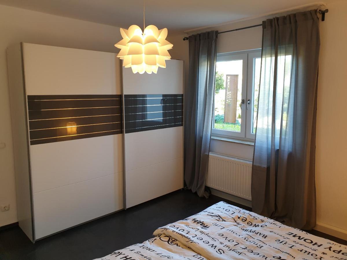 Andinas Ferienwohnung In Ruhiger Lage Direkt Am Wald ヴィルンスドルフ エクステリア 写真
